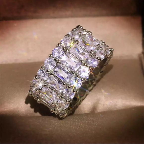 S925 Silver Fashion Cubic Zirconia Luxury Ring - Picture 4 of 4